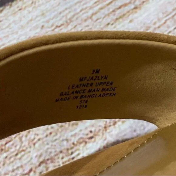 Marc Fisher Light Brown Suede Mf Jazlyn Platforms - Picture 10 of 12